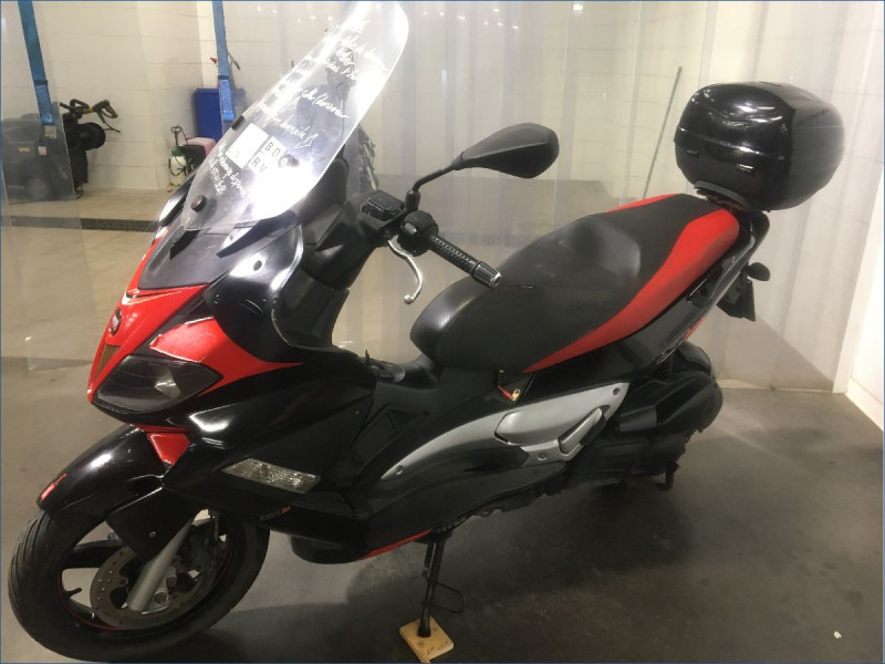 APRILIA 125 SR MAX 