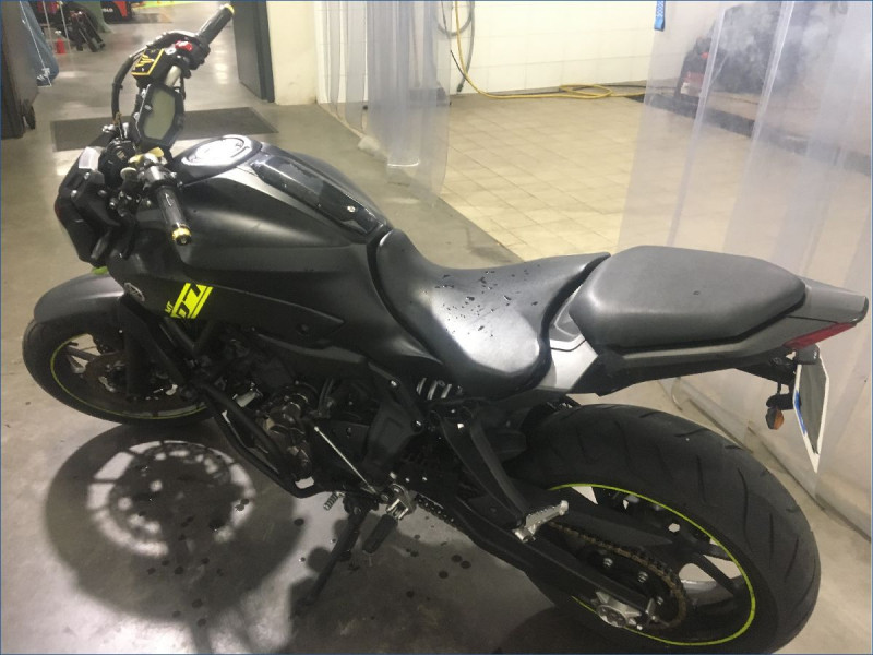 YAMAHA MT07 