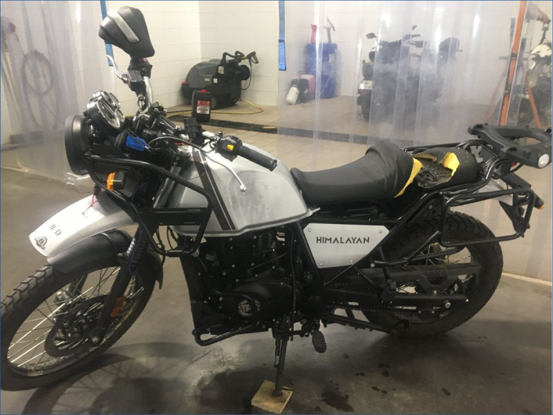 ROYAL ENFIELD 410 HIMALAYAN 