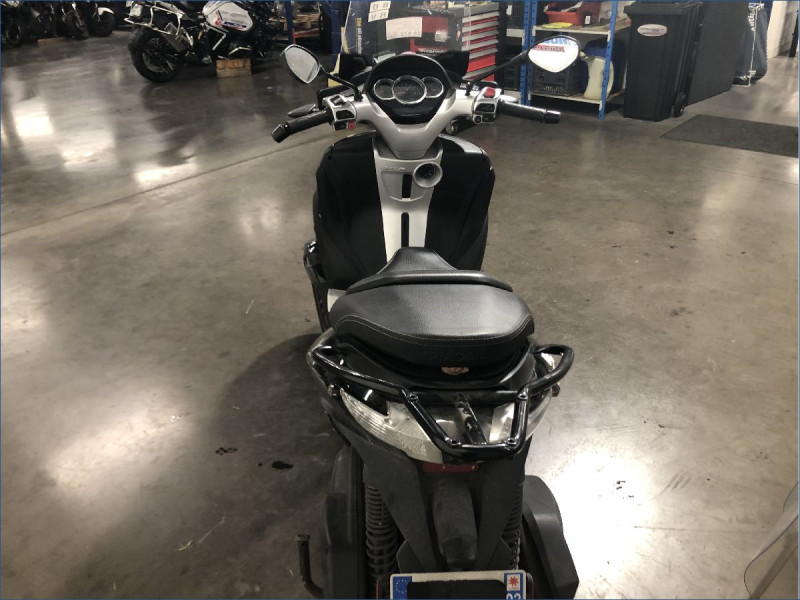 PIAGGIO 300 MP3 YOURBAN 