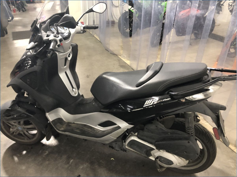 PIAGGIO 300 MP3 YOURBAN 