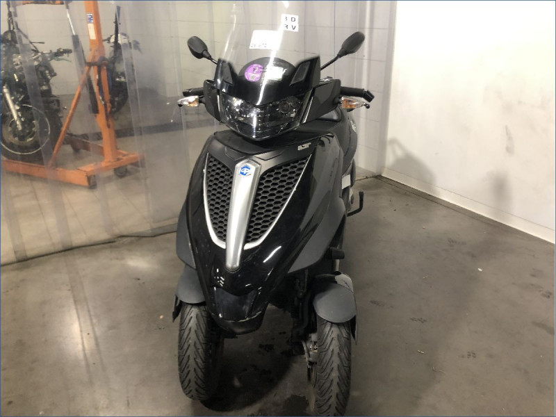 PIAGGIO 300 MP3 YOURBAN 