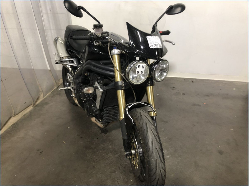 TRIUMPH 1050 SPEED TRIPLE 