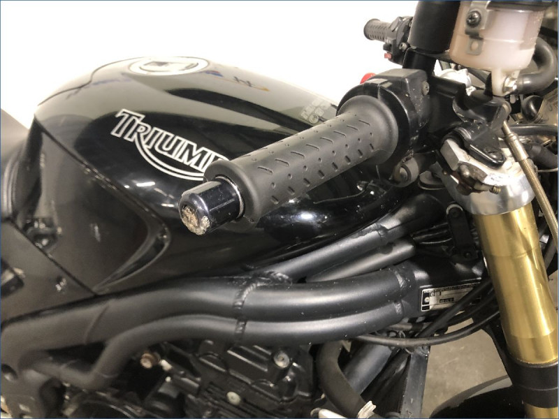 TRIUMPH 1050 SPEED TRIPLE 