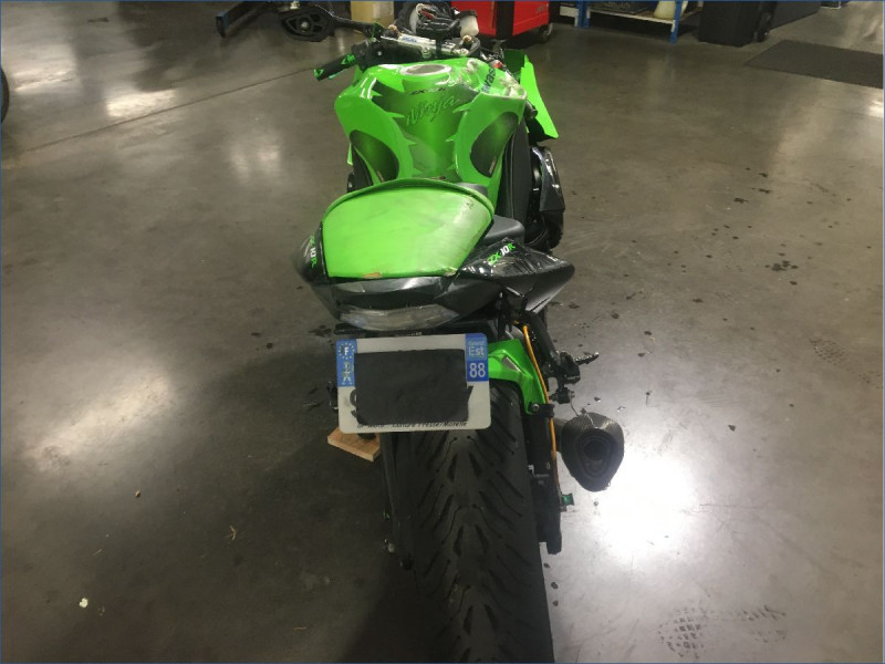 KAWASAKI ZX10R 