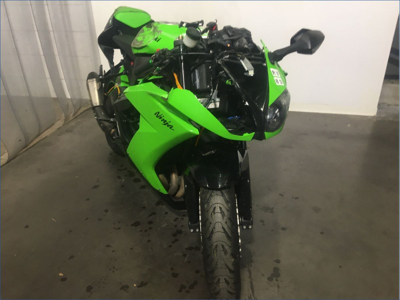 KAWASAKI ZX10R 