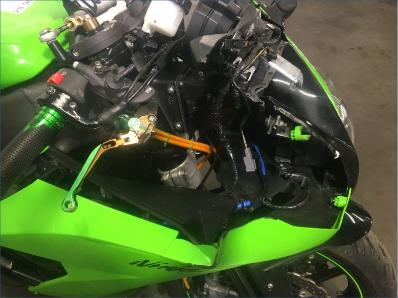 KAWASAKI ZX10R 