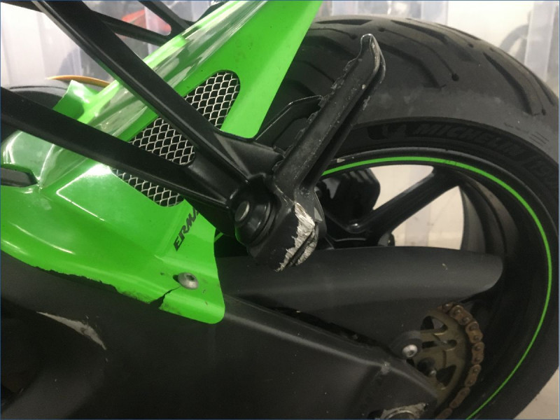 KAWASAKI ZX10R 