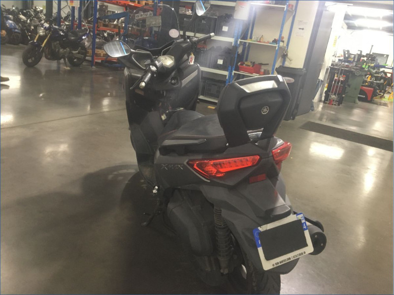 YAMAHA 125 XMAX 