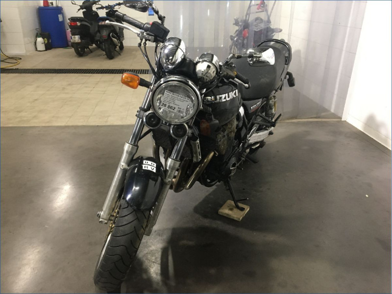 SUZUKI 750 GSX INAZUMA 