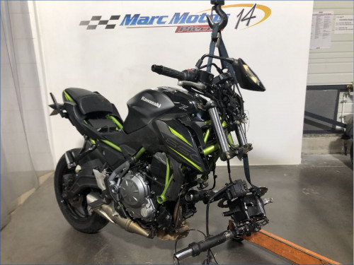 KAWASAKI Z650 