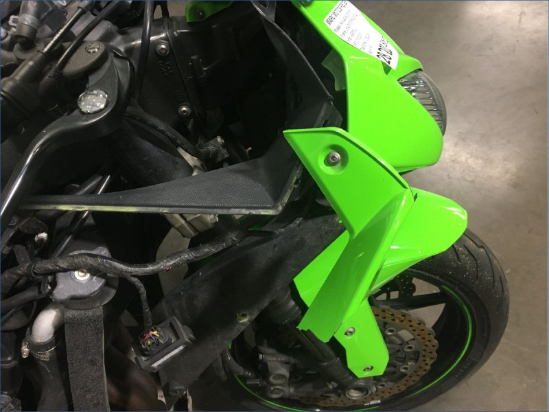 KAWASAKI ZX10R 