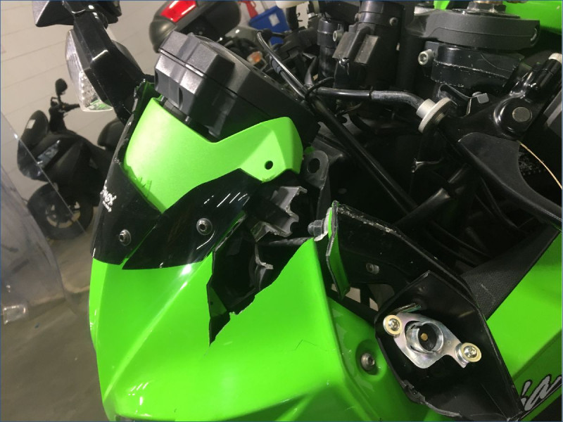 KAWASAKI ZX10R 