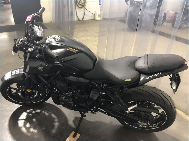 YAMAHA MT07 