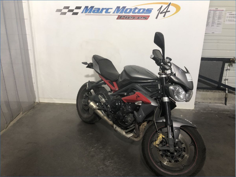 TRIUMPH 675 STREET TRIPLE R