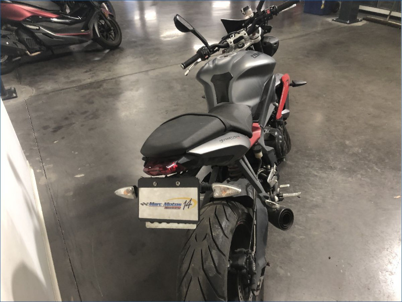 TRIUMPH 675 STREET TRIPLE R