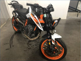 KTM 890 DUKE R