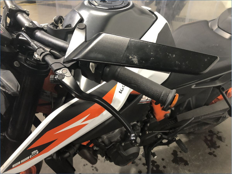 KTM 890 DUKE R