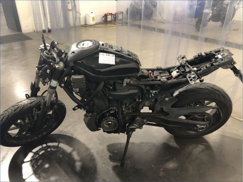 YAMAHA MT07 