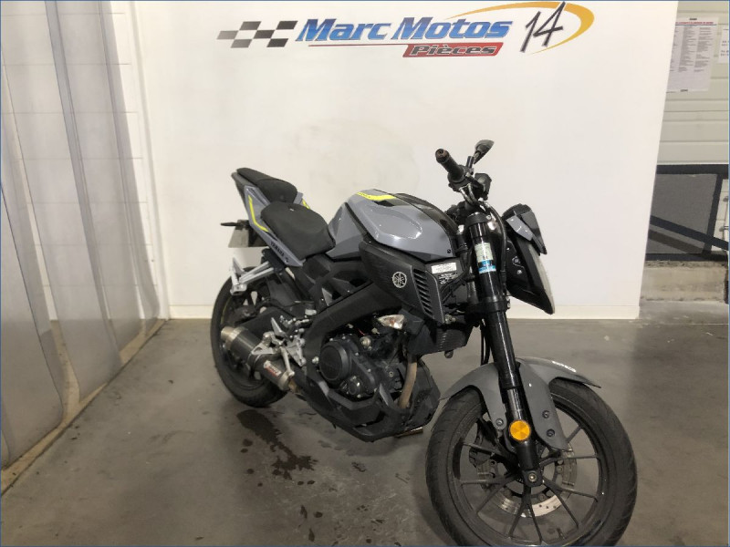 YAMAHA MT125 