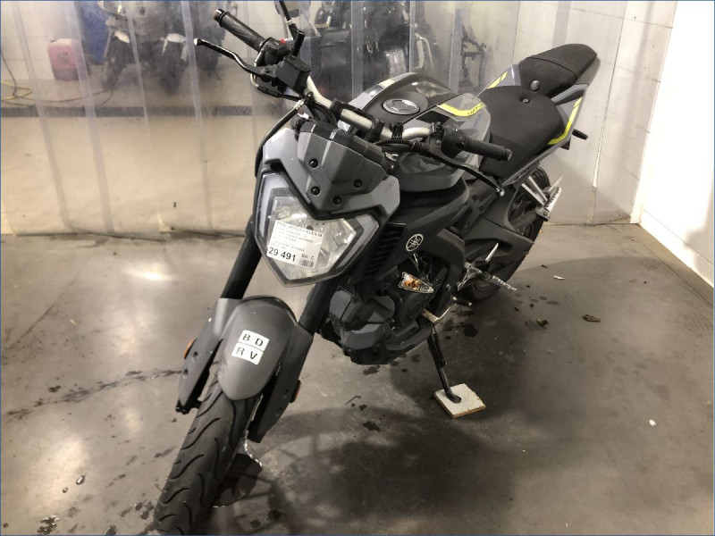 YAMAHA MT125 