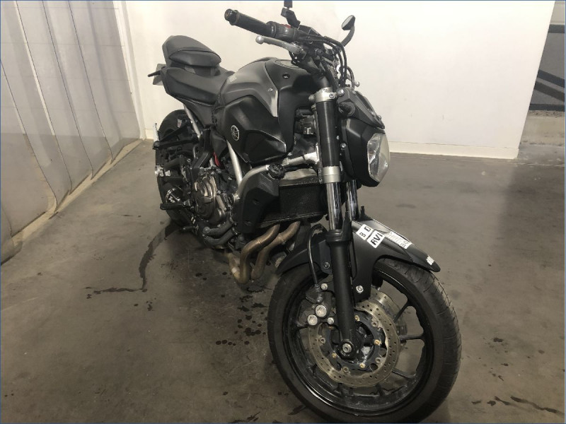 YAMAHA MT07 