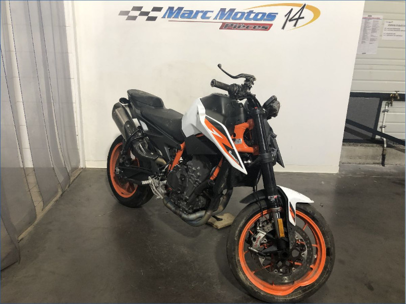 KTM 890 DUKE R