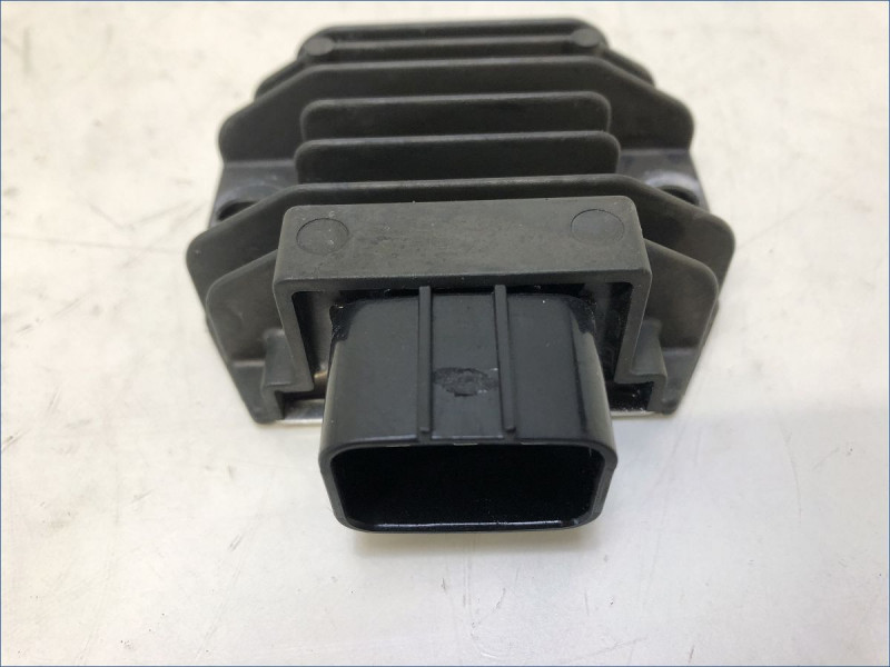 REGULATEUR YAMAHA MT09 SP 2021