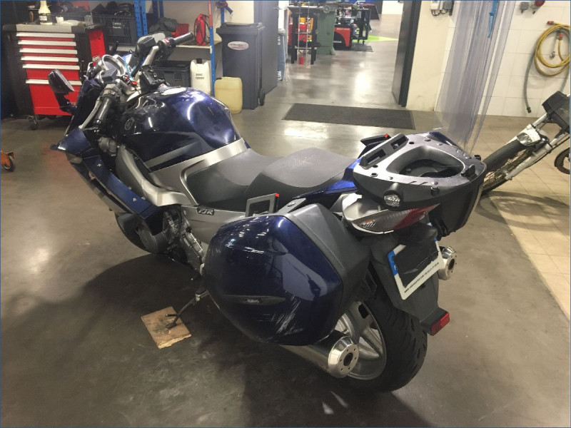 YAMAHA 1300 FJR 