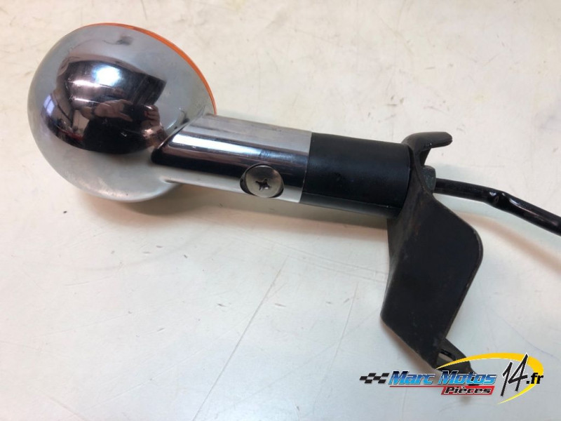 CLIGNOTANT AVANT DROIT SUZUKI 125 MARAUDER 2001
