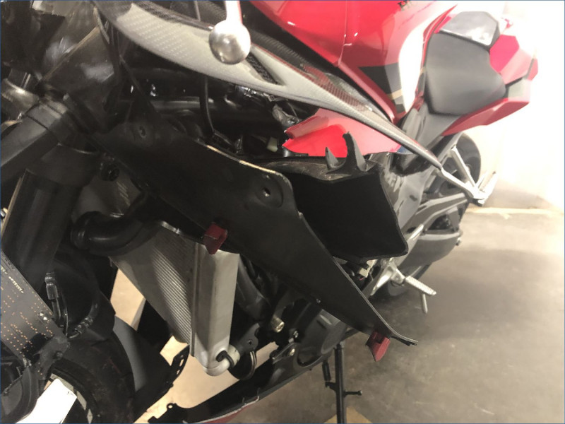 HONDA CBR650R 