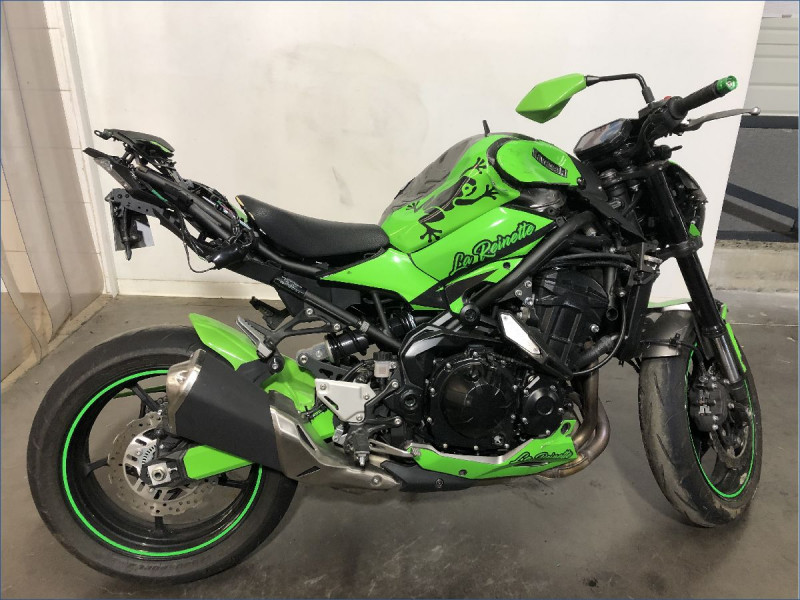 KAWASAKI Z900 