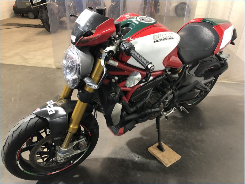 DUCATI 1200 MONSTER S